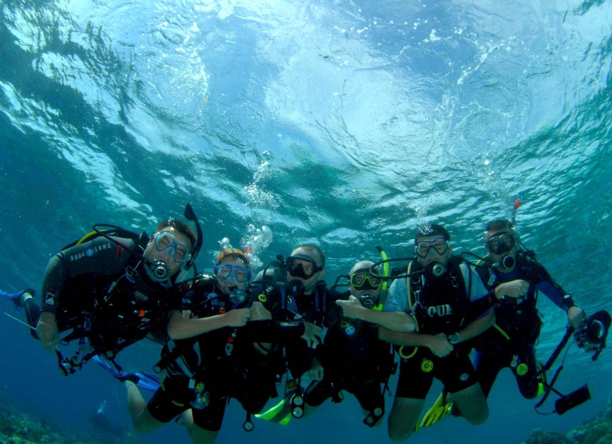 Bunaken Divers Sea Breeze Resort Luaran gambar